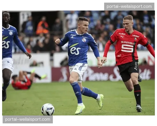 斯特拉斯堡0-0闷平巴黎FC，防守表现稳健