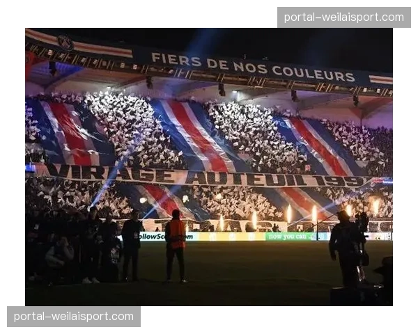 巴黎准备与市政厅谈判，商讨王子公园球场的购买事宜